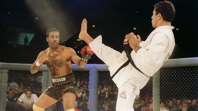 MMA UFC 1 MMA fighters demonstrating mixed martial arts techniques - MMA classes available at Mastery Martial Arts Bangkok